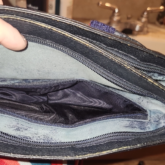 AUthentic Vintage Gucci black and Cream Women's Bag - Picture 4 of 5